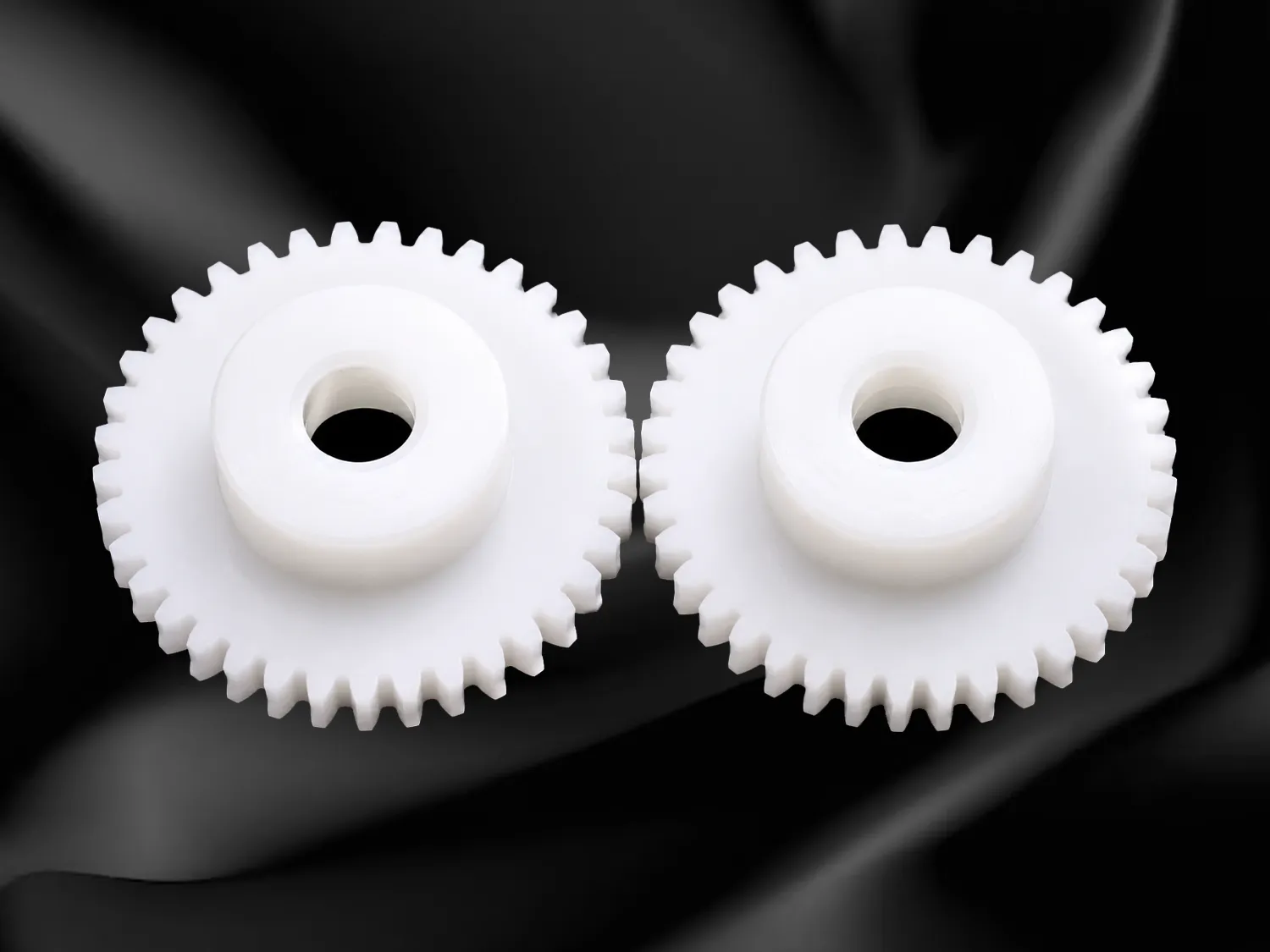  Plastic Gears 